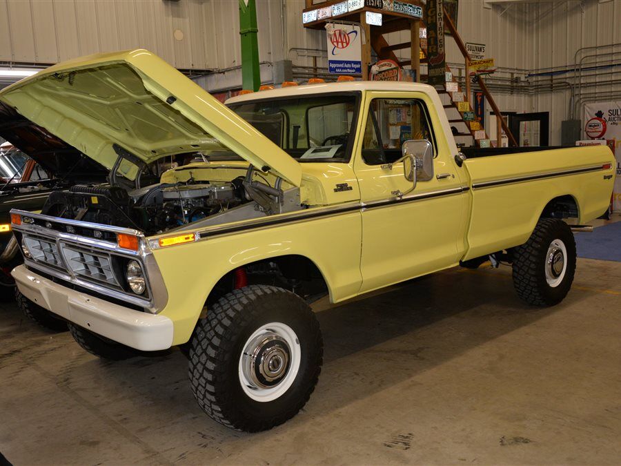 ミニカー Supreme / First Gear Truck \"White\" 1977 Ford F-250 Ranger 4x4 | Platinum Database - Sports Car